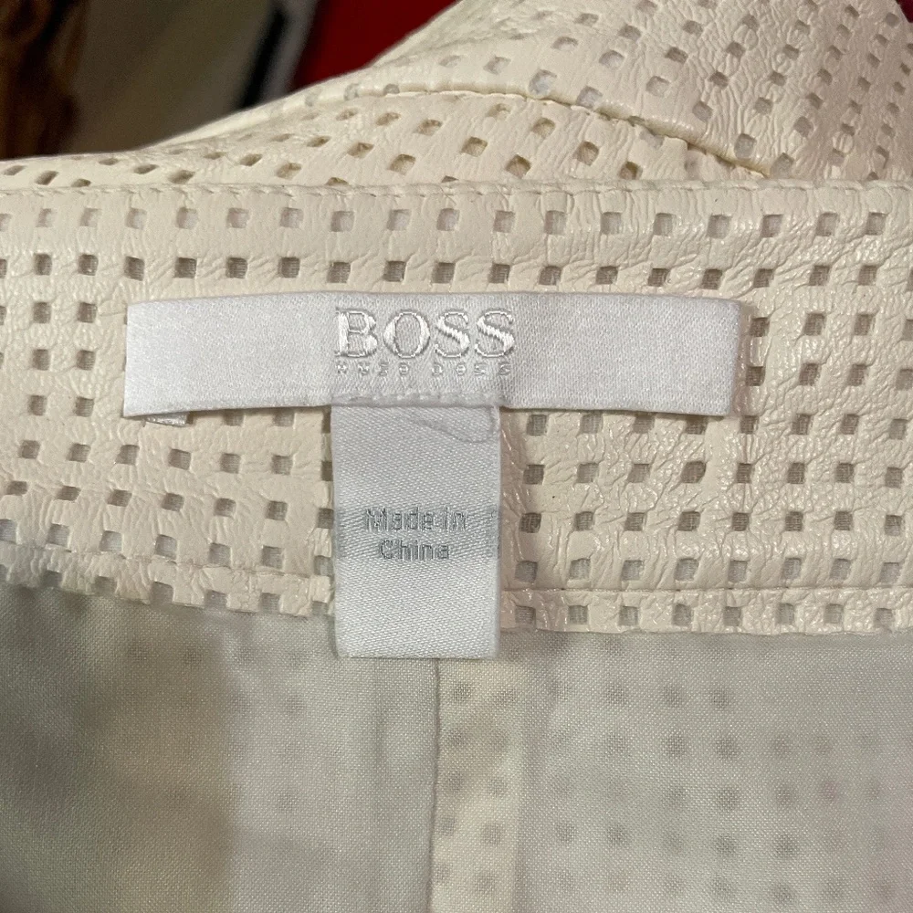 Hugo Boss leather skirt - Picture 11 of 14